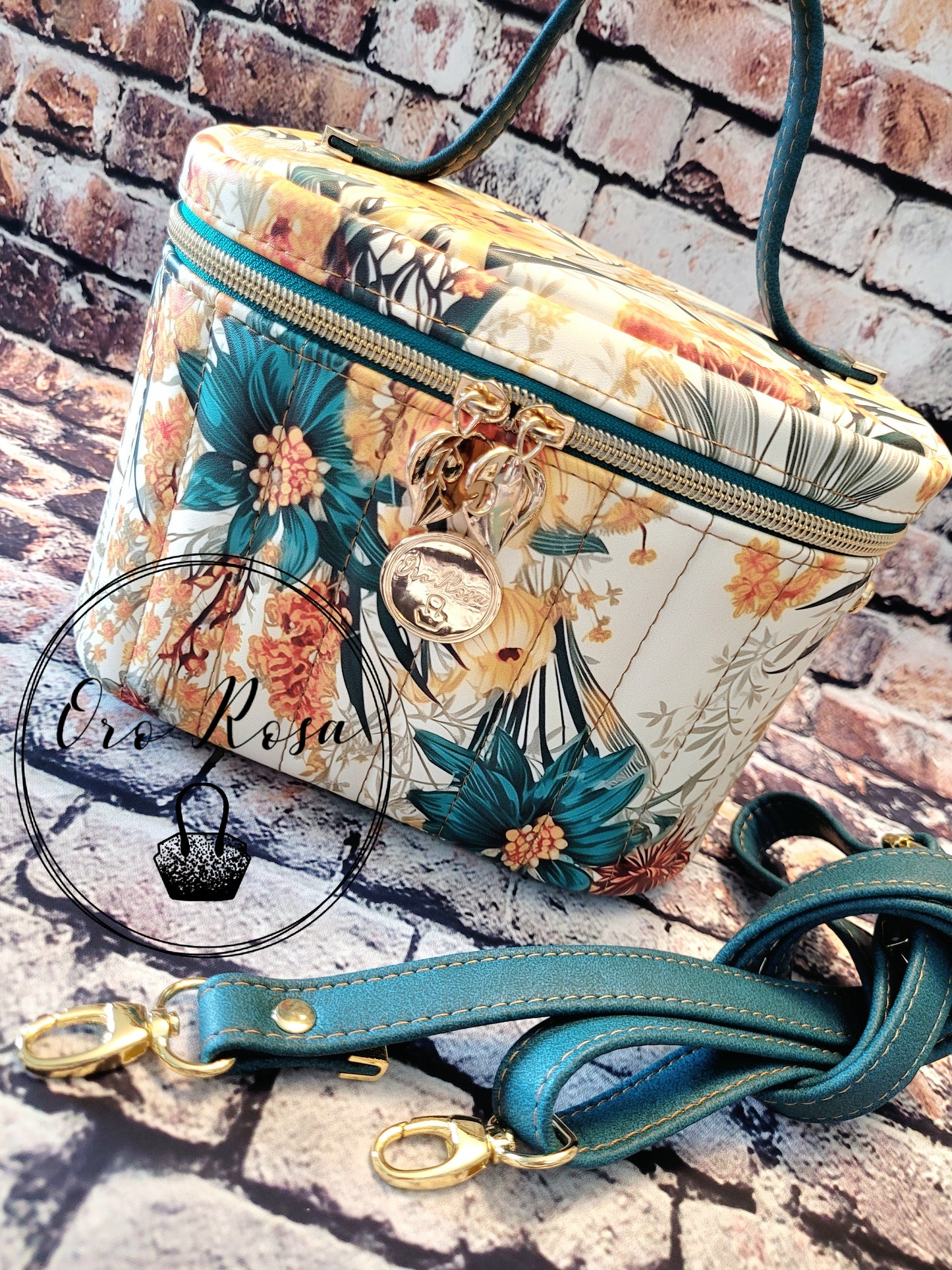 Teresita Train Case PDF Pattern