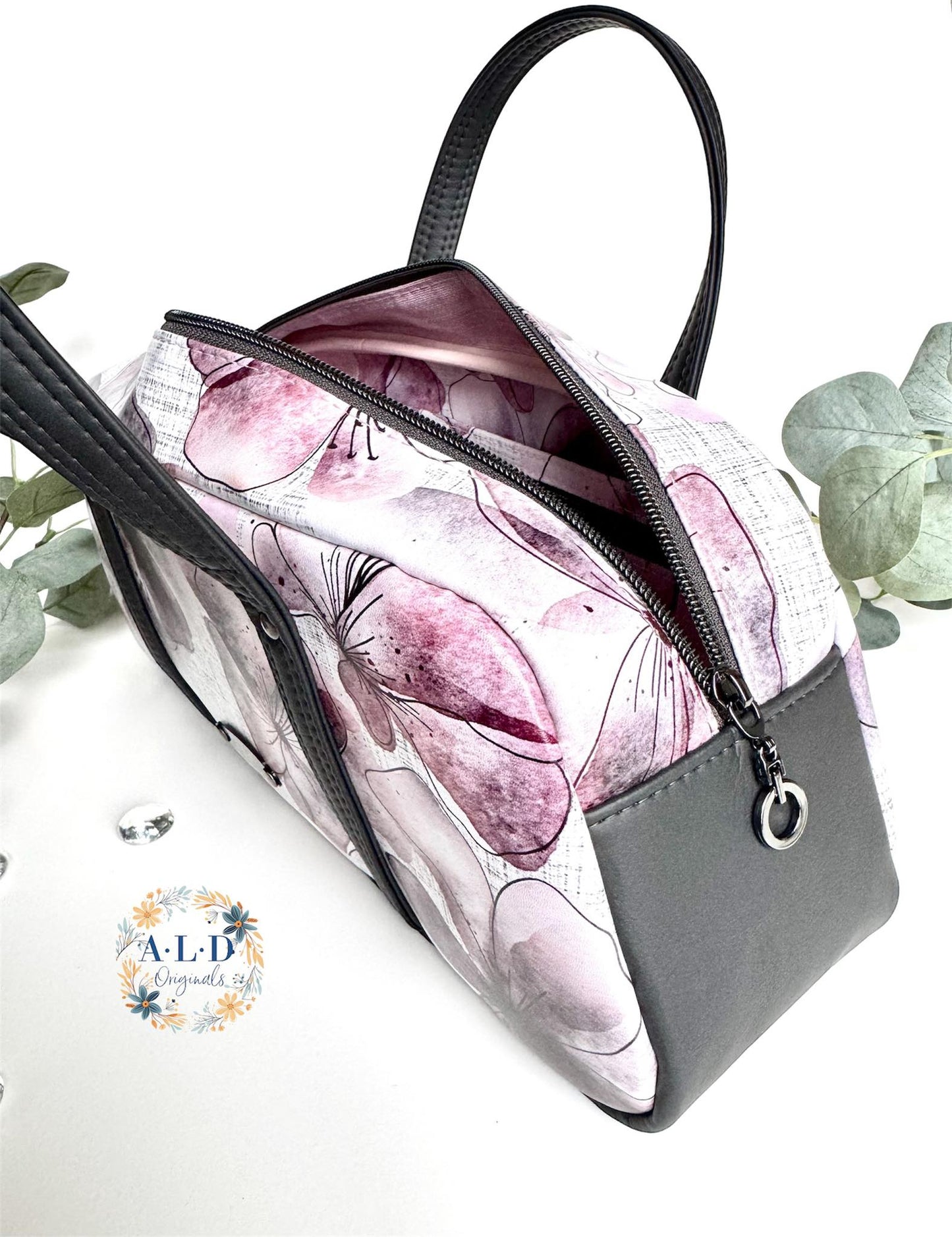 Cassiopeia East West Bag PDF Pattern