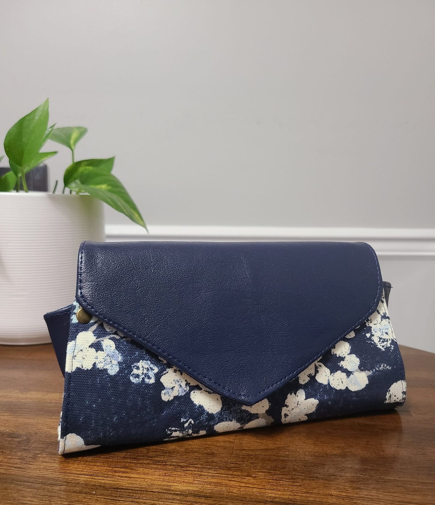 Nettie Clutch Wallet PDF Pattern