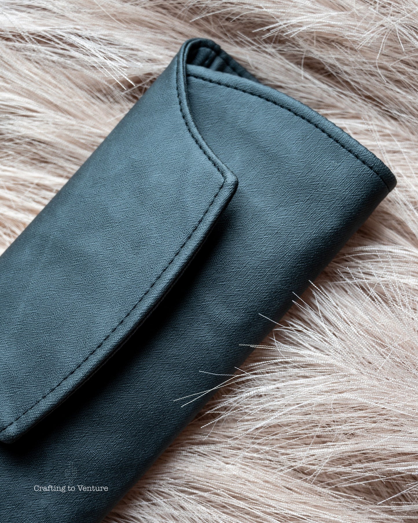 Date Night Deana Clutch Wallet PDF Pattern