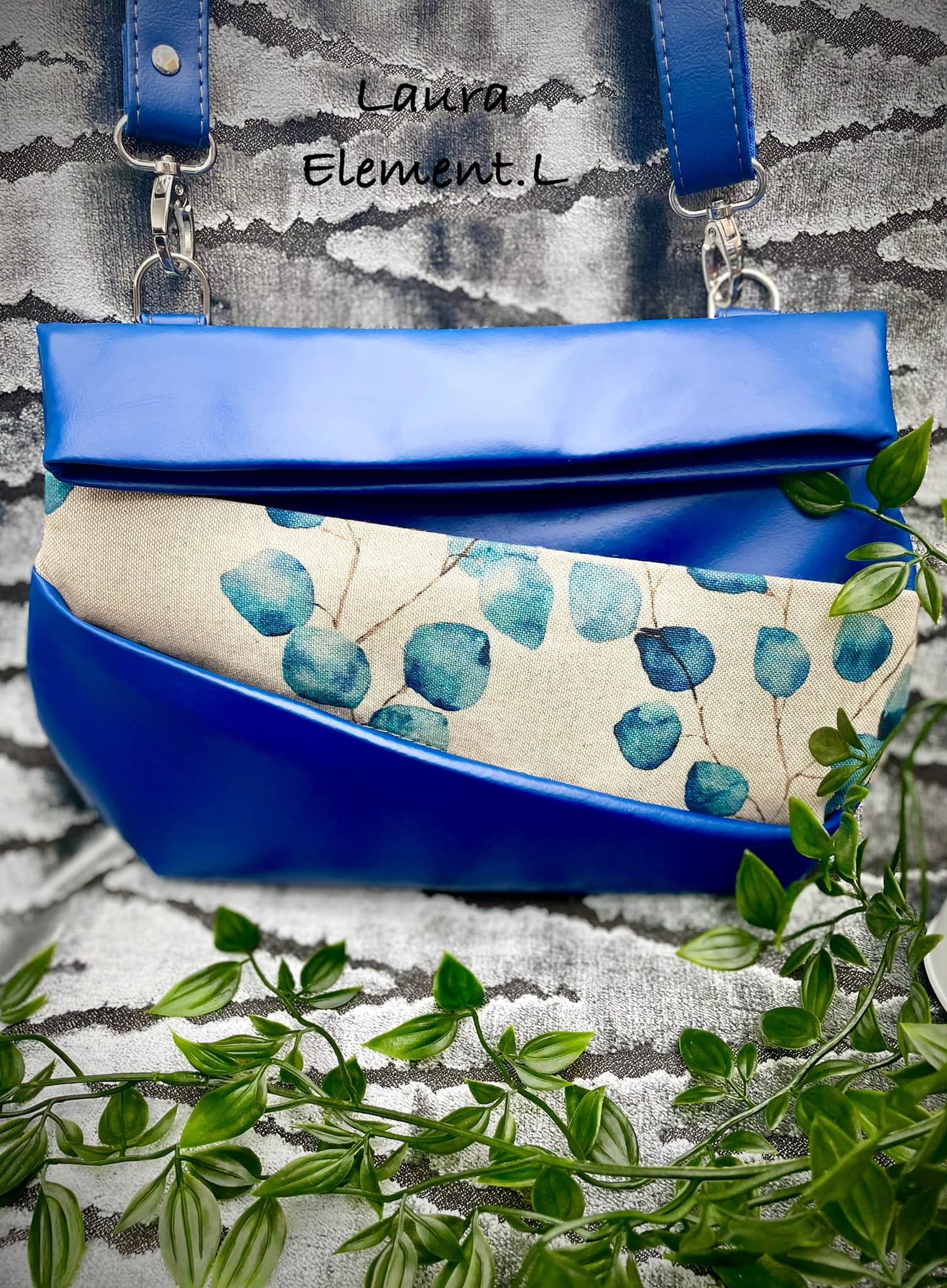 Fibi Fold-Over Cross-Body PDF Pattern