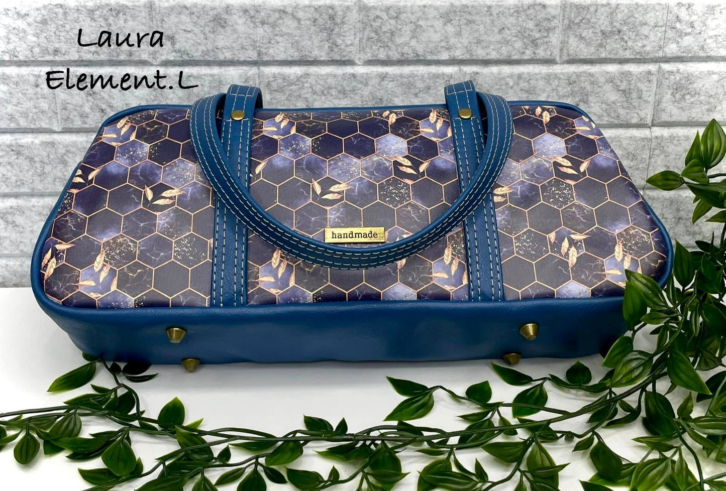 Cassiopeia East West Bag PDF Pattern