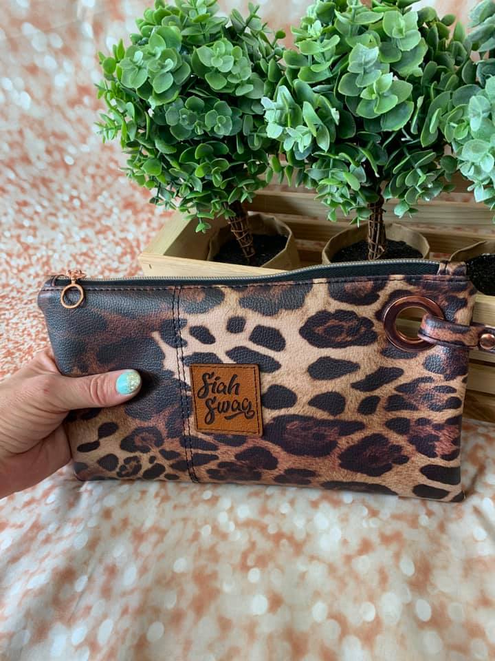 FREE Shazzy Wristlet 2.0 PDF Pattern