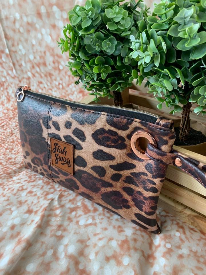 FREE Shazzy Wristlet 2.0 PDF Pattern