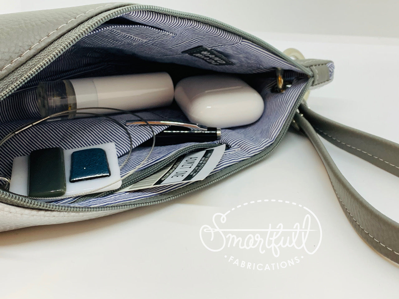FREE Shazzy Wristlet 2.0 PDF Pattern