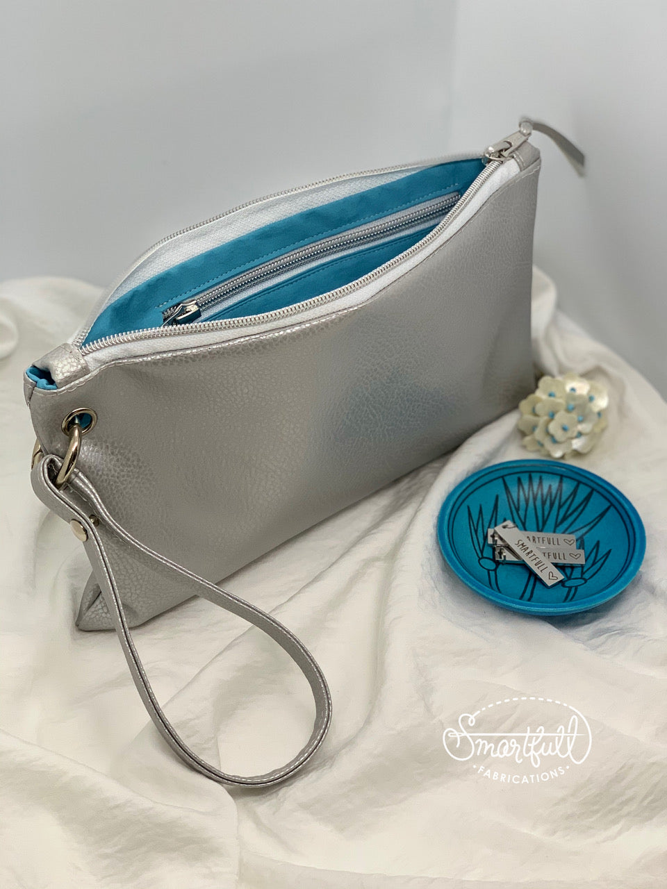 FREE Shazzy Wristlet 2.0 PDF Pattern