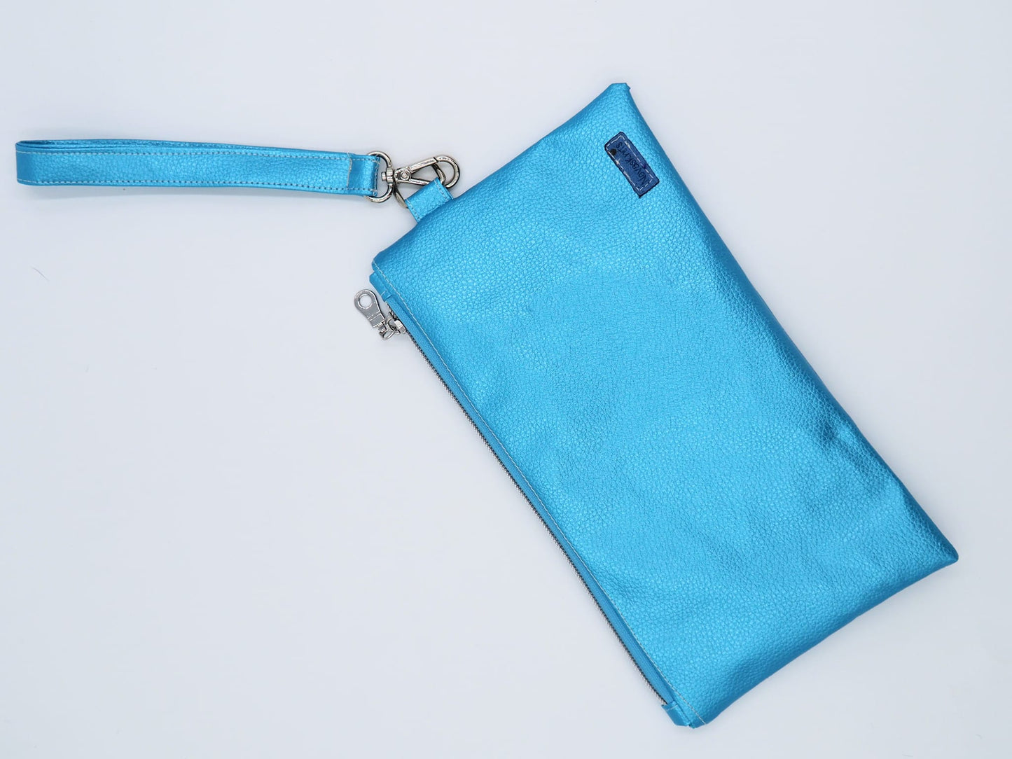 FREE Shazzy Wristlet 2.0 PDF Pattern