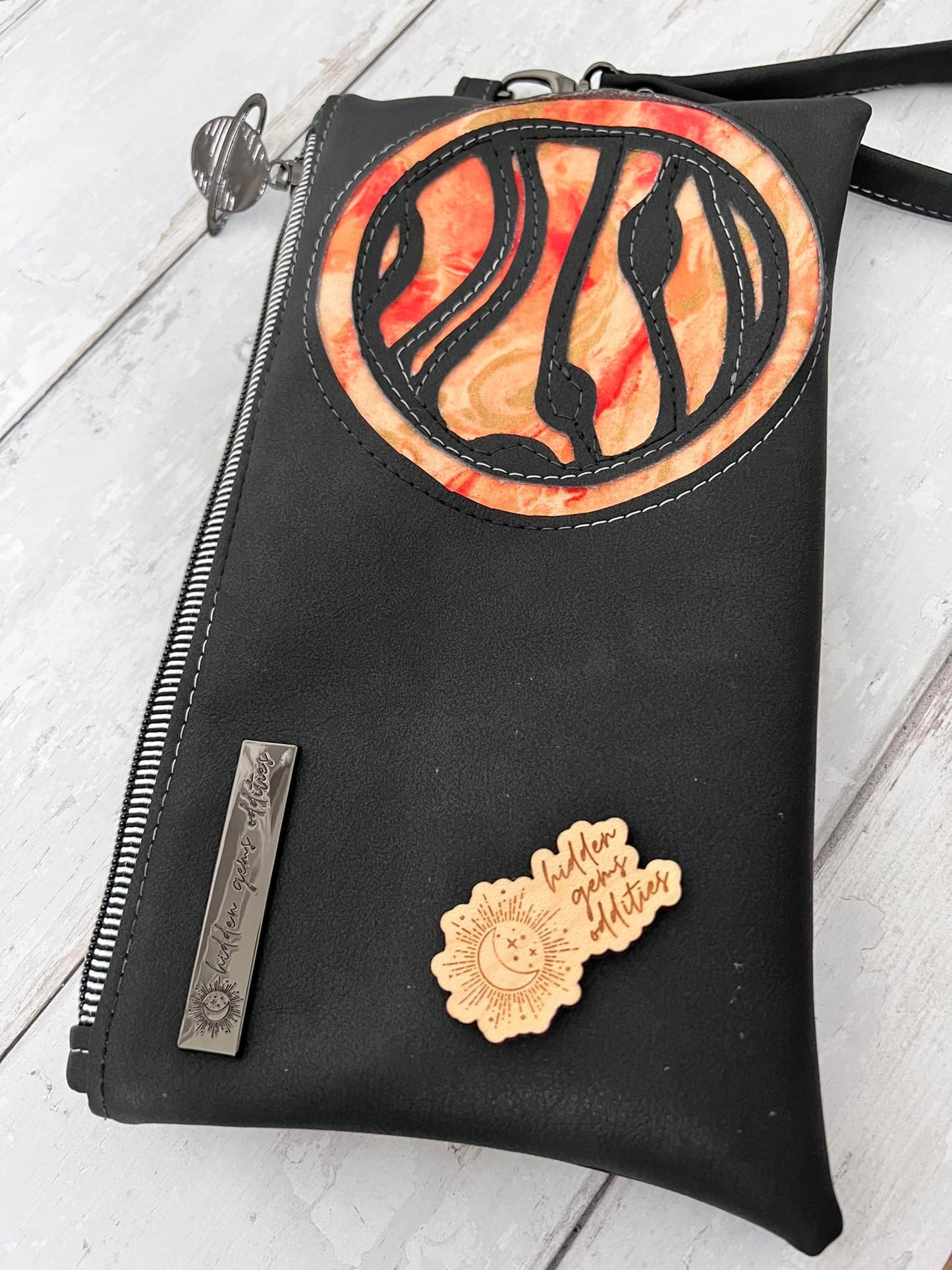FREE Shazzy Wristlet 2.0 PDF Pattern