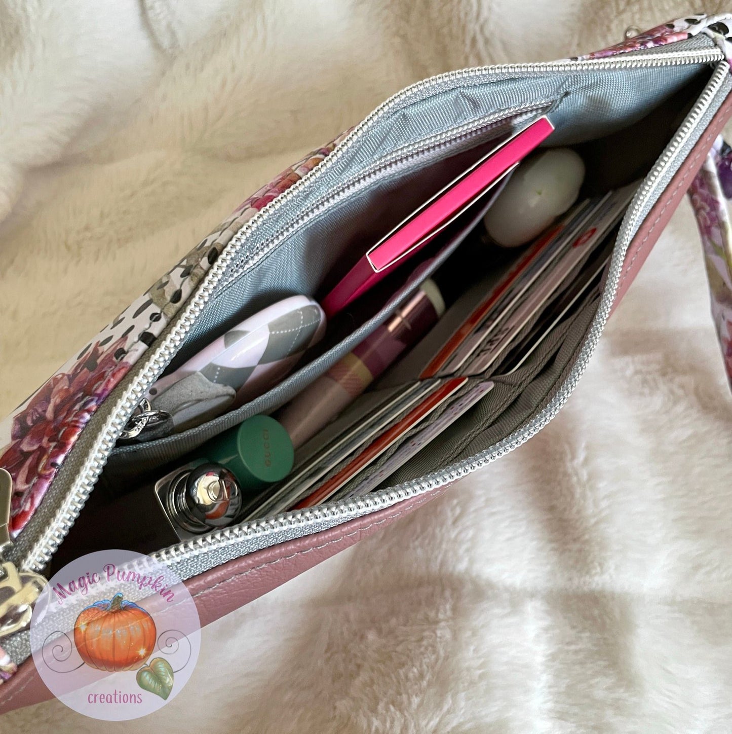 FREE Shazzy Wristlet 2.0 PDF Pattern