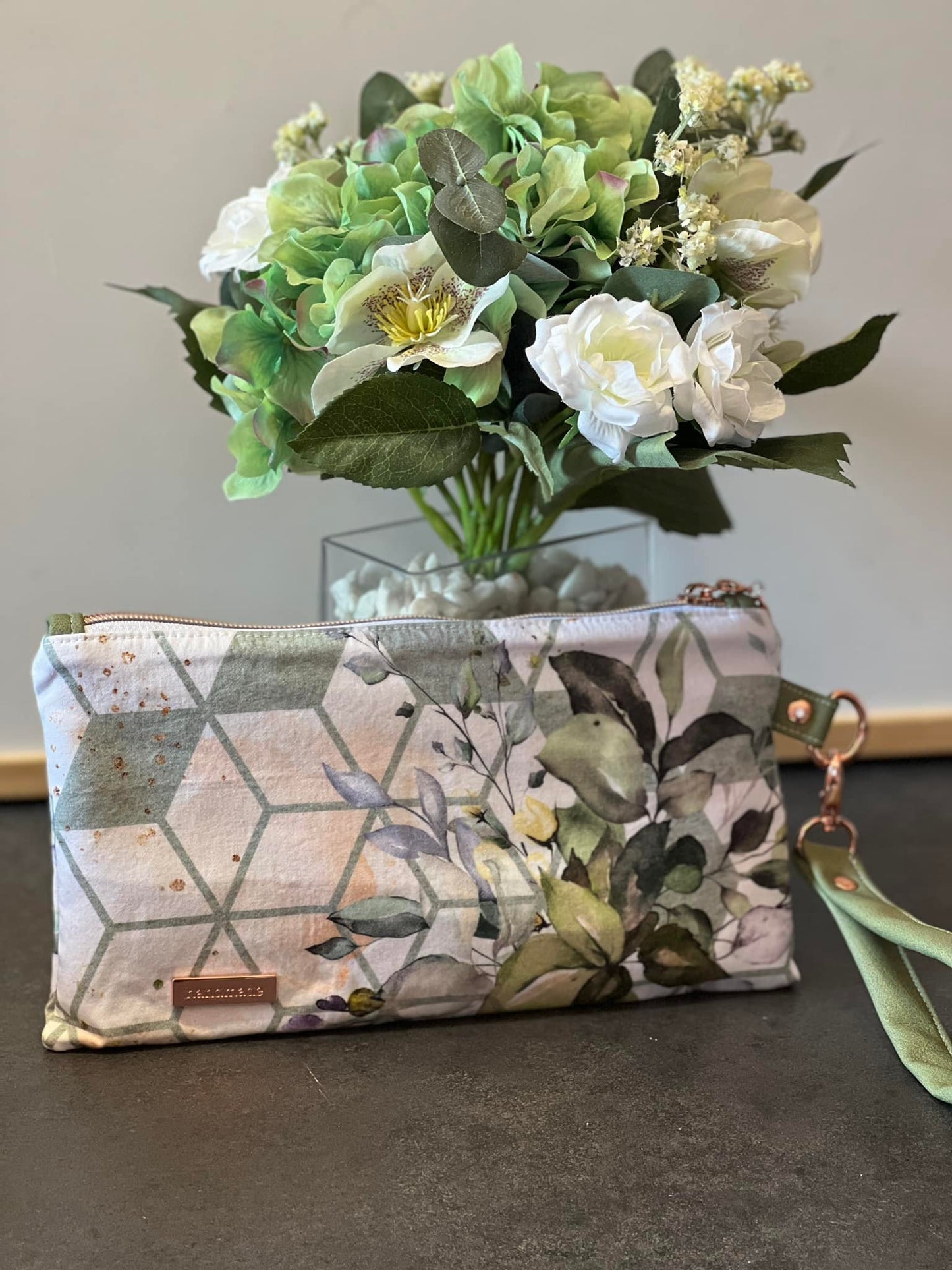FREE Shazzy Wristlet 2.0 PDF Pattern