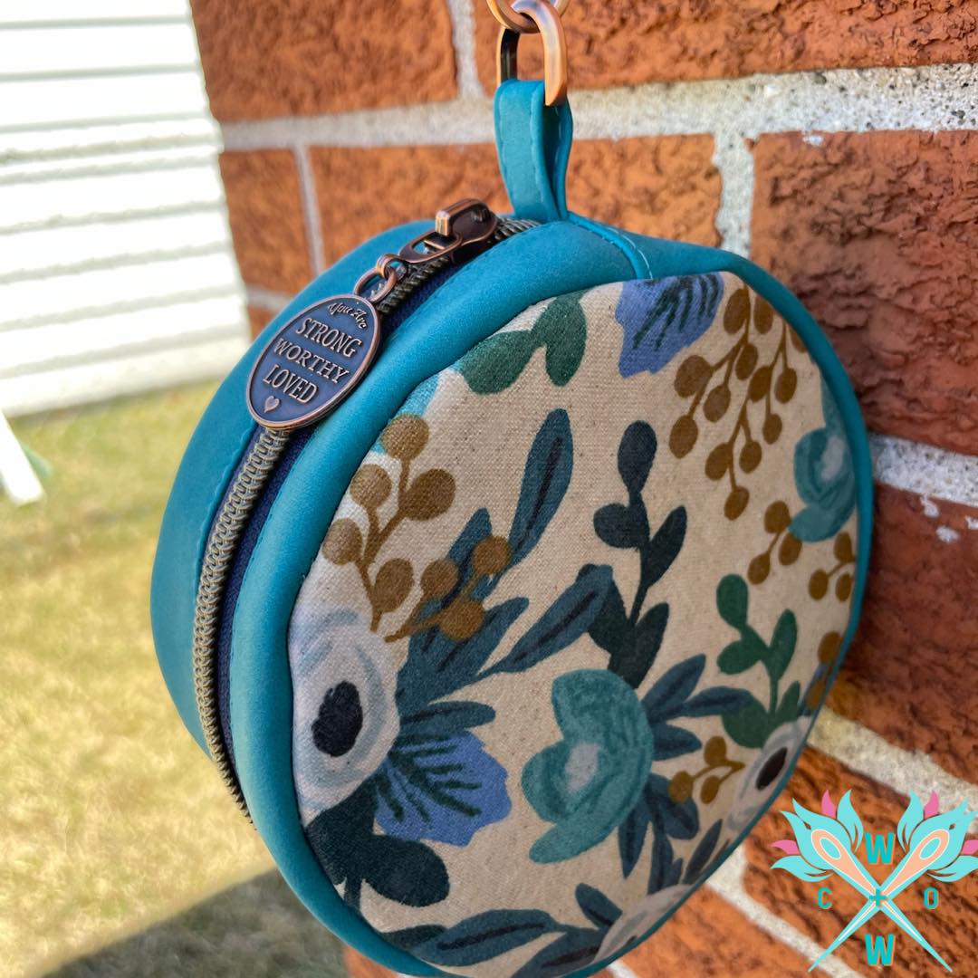Mini Magda Wristlet PDF Pattern