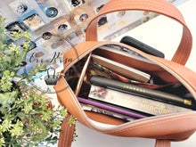 Load image into Gallery viewer, Carlotta Commuter PDF Pattern
