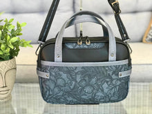 Load image into Gallery viewer, Carlotta Commuter PDF Pattern
