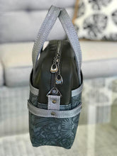 Load image into Gallery viewer, Carlotta Commuter PDF Pattern

