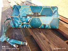 Load image into Gallery viewer, Date Night Deana Clutch Wallet PDF Pattern
