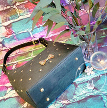 Load image into Gallery viewer, Quilted Alice Shoulder Bag PDF Pattern
