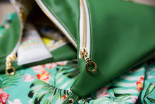 Load image into Gallery viewer, Traudy Triangular Shoulder Bag PDF Pattern
