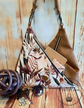 Load image into Gallery viewer, Traudy Triangular Shoulder Bag PDF Pattern
