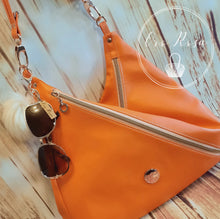 Load image into Gallery viewer, Traudy Triangular Shoulder Bag PDF Pattern
