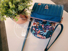 Load image into Gallery viewer, Quilted Hortensia Barrel Bag PDF Pattern
