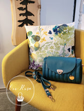 Load image into Gallery viewer, Quilted Hortensia Barrel Bag PDF Pattern
