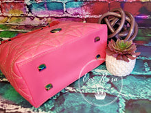 Load image into Gallery viewer, Quilted Alice Shoulder Bag PDF Pattern
