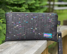 Load image into Gallery viewer, FREE Shazzy Wristlet 2.0 PDF Pattern
